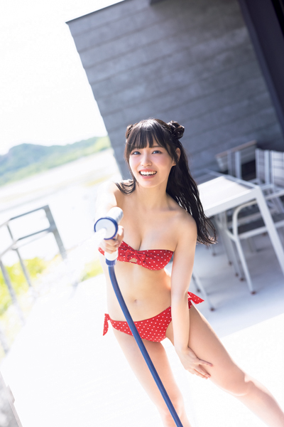 STU48・岩田陽菜、最上級にかわいい制服からセクシーな白うさぎカットも新たに解禁！写真集「選べないクレヨン」から先行カット第2弾公開