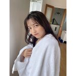 Peel the Apple・黒嵜菜々子、バスタオル姿でドキドキのツヤ肌披露！