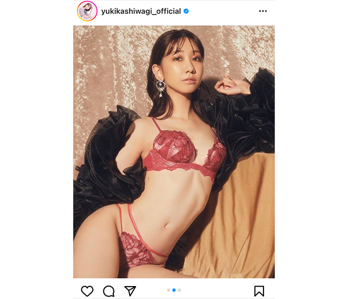 AKB48・柏木由紀、オトナな眼差しでドギマギさせるランジェリーショット公開