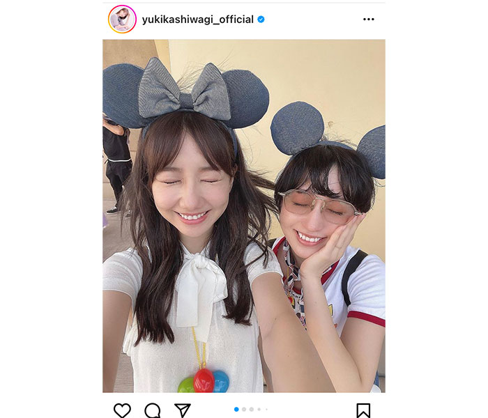 AKB48・柏木由紀、「同期で親友」の片山陽加とディズニー満喫2ショット公開！