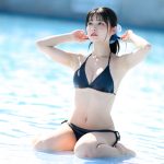 【写真特集】三田のえ、黒水着で魅せる濡れ肌ボディをセクシーに見せつけ！＜近代麻雀水着祭2022＞