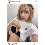 コスプレイヤー・霜月めあ、チラ見せ美乳自撮りで釘付けに！「ちら！最高」