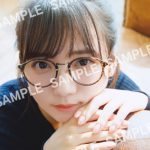 日向坂46・齊藤京子、メガネっ娘からサンタまで様々な表情で魅せる！『WHITE graph009』特典ポストカード画像が解禁