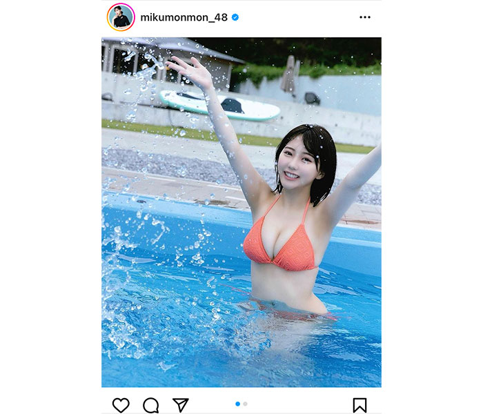 HKT48・田中美久、プールではしゃぐ無邪気なビキニショットにファン釘付け！