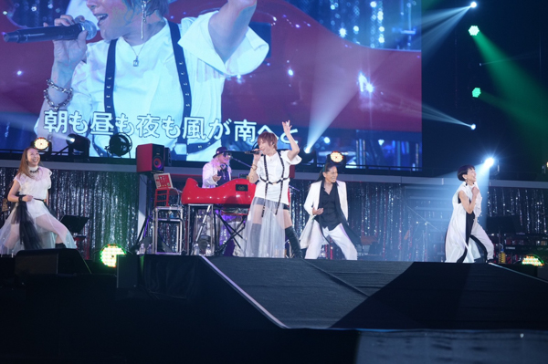 TRF、デビュー30周年記念ライブを来年2月開催YU-KI「30年も経っちゃいました」