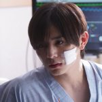 ドラマ『親愛なる僕へ殺意をこめて』山田涼介、病院で目を覚ましたB一のシーンカットを公開
