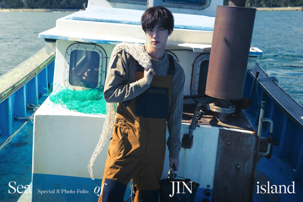 BTS・JIN、海をテーマにした最新写真集が発売決定