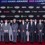 JO1、クールなスーツスタイルの衣装でレッドカーペットに登場！＜2022 MAMA AWARDS＞