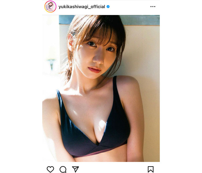 AKB48・柏木由紀、ビキニ姿でまっすぐ見つめる眼差しにドギマギ「艶っぽい」「寝ても覚めてもゆきりん推し」