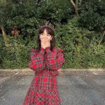 柏木由紀、AKB48らしさあふれる赤チェック柄のワンピース衣装姿に歓喜の声ぞくぞく！
