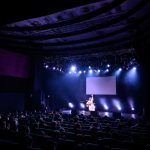 【ライブレポート】LeolaがWWSフェスに出演！アコースティックギターの弾き語りで美声を届ける＜WWS FESTIVAL vol.1 -Girls Side-＞