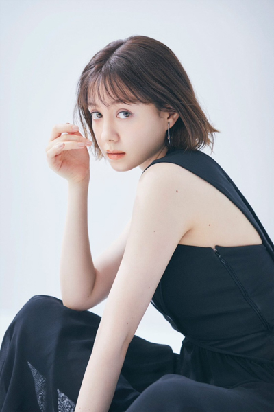 トリンドル玲奈、完全撮り下ろしの『2023年カレンダー』のお渡し会が決定！