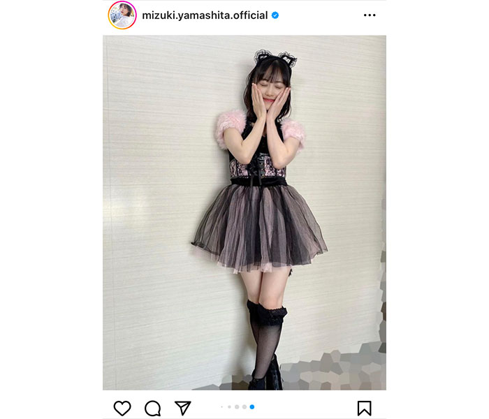 乃木坂46・山下美月、セクかわな猫コスプレで太ももチラリ