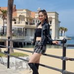 【写真特集】看護師・高田カナさん、福岡・百道浜にてクールなブラックコーデで美脚披露！ 「どうなりたいのか、何を伝えたいのかが大事」