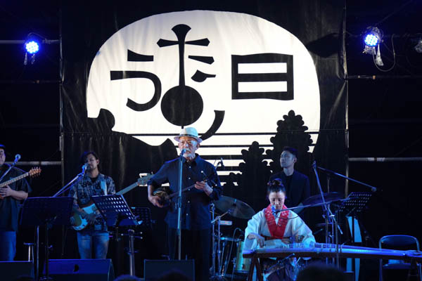 BEGIN、３年振り野外開催の石垣島「うたの日コンサート」で約8,000人がうたのお祝い