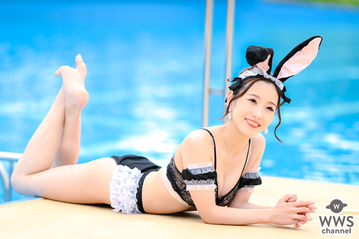 【写真特集】なの（バーレスク東京）、セクシーなバニー風ビキニで色っぽボディ全開！＜近代麻雀水着祭2022＞