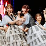 【ライブレポート】日向坂46が年末恒例「ひなくり2022」でサンタに!四期生「おもてなし会」&「4回目のひな誕祭」の開催も発表
