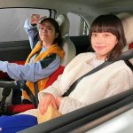 ドラマ『invert 城塚翡翠 倒叙集』清原果耶･小芝風花、可愛いドライブオフショットを公開