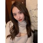 あのん、美谷間チラ見せのえちえちニットで悩殺！