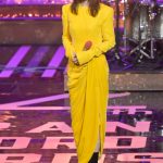 【レコ大】有村架純、衣装チェンジは美脚のぞかせた黄色のドレスコーデに！＜第64回 輝く！日本レコード大賞＞