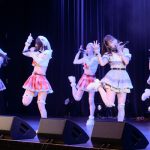 【写真特集】JamsCollection（ジャムズ）、ミニスカサンタ衣装で「うる祭」を熱く盛り上げる！！＜うるトラすフェスタ〜クリスマスSP〜＞
