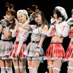 【写真特集】JamsCollection（ジャムズ）、ミニスカサンタ衣装で「うる祭」を熱く盛り上げる！！＜うるトラすフェスタ〜クリスマスSP〜＞