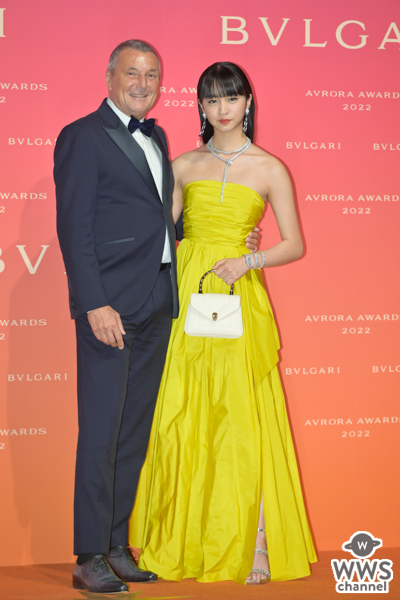 Koki，、黄色のドレスコーデで美デコルテ披露「目標の女性像は母」＜BVLGARI AVRORA AWARDS 2022＞