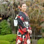 小芝風花、オトナな黒い晴れ着姿を披露！井本彩花に奢る太っ腹な約束も＜オスカー晴れ着撮影会＞
