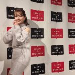 【写真特集】まいてぃ、ふんどしビキニでTバック見せつけ！＜夏のはなまる大プール撮影会2022＞