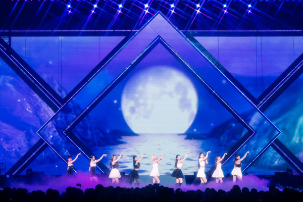 【ライブレポート】NiziU、初のドーム公演が京セラドーム大阪で閉幕！映画『ドラえもん』主題歌起用も発表
