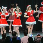 【写真特集】Peel the Apple（ぴるあぽ）、「うる祭」でサンタクロース衣装披露！冬から夏へ青春を駆け抜ける！！＜うるトラすフェスタ〜クリスマスSP〜＞