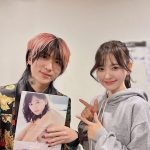 兒玉遥が大人気YouTuberに写真集を差し入れして大興奮！