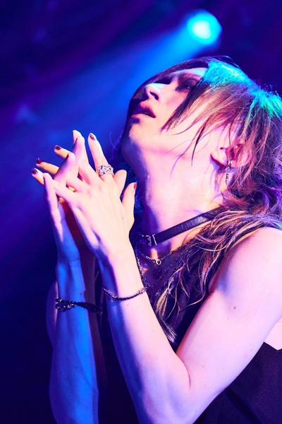 DIAURA(ディオーラ)、『Sweetest depravity』ツアーのファイナル公演が新宿BLAZEで開催！ライブナンバーの音源化やライブの声出し解禁の発表も！
