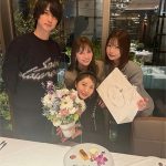 SILENT SIREN・山内あいな、プライベート感あふれる年末ショット多数公開！