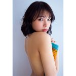 『暴太郎戦隊ドンブラザーズ』ソノニ・宮崎あみさ、美背中見せるトップレスの姿を大胆披露＜週刊プレイボーイ＞