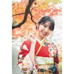 日向坂46・金村美玖、古典柄の真っ赤な振袖姿を披露＜20±SWEET 2023 JANUARY＞