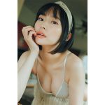 高崎かなみ、黒髪ショートにバッサリイメチェンしグラビアに登場！＜週刊プレイボーイ＞