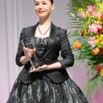 【写真特集】大地真央、豪華なドレス姿を表彰式で披露！自身にとって宝石は「気持ちを豊かにしてくれるもの」＜第34回日本ジュエリーベストドレッサー賞＞