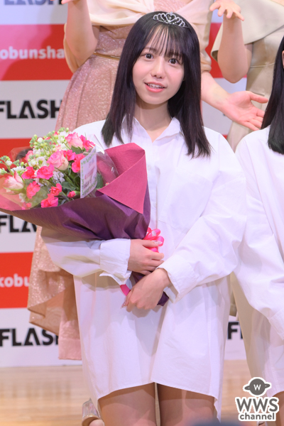 「ミスFLASH2023」グランプリ・橘舞、井上晴菜、弓川いち華、彼シャツ&脚線美で釘付けに！