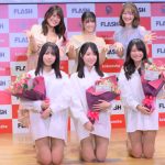 「ミスFLASH2023」グランプリ・橘舞、井上晴菜、弓川いち華、彼シャツ&脚線美で釘付けに！