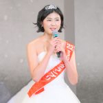 「ミス日本2022」グランプリ・河野瑞夏が純白ドレスコーデで登場＜第55回ミス日本コンテスト2023＞