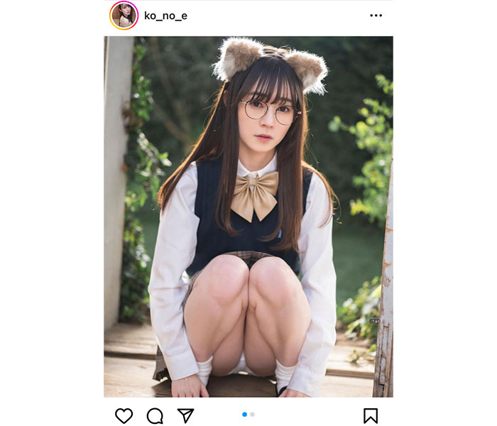 近衛りこ、王道の白パンツを制服でパンチラ！