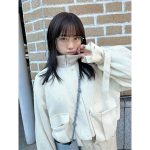 元ニジマス・来栖りん、黒髪丸メガネショットで萌え袖披露！ファンから歓喜の声ぞくぞく