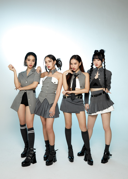 タイのガールズグループ・PRETZELLE、ポップな新曲『U R Mine』のMVを公開