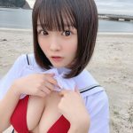 トキメロ・湊川みる「これがこう…！」、清楚な制服姿と赤ビキニ姿のギャップで悩殺！