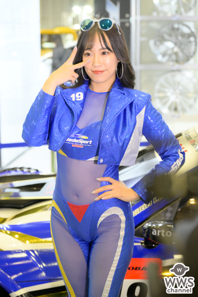 【写真特集】レースクイーン・霧島聖子、透け感セクシーなコスチュームで視線釘付け！＜東京オートサロン2023＞