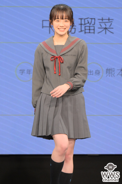 【写真特集】中島瑠菜さん、「制服アワード」でグレーのセーラー服を着こなしにっこりスマイル＜第10回日本制服アワード＞