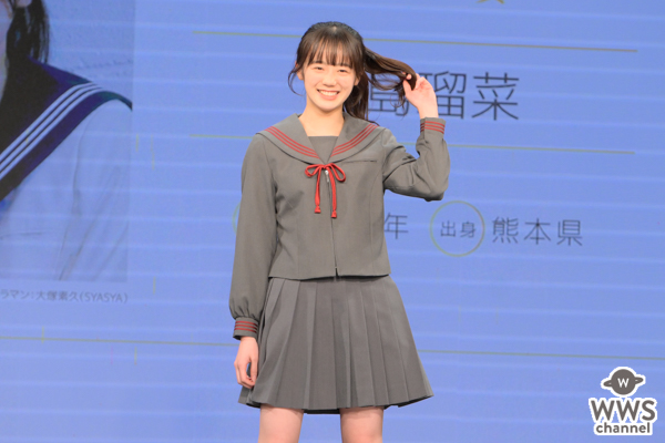 【写真特集】中島瑠菜さん、「制服アワード」でグレーのセーラー服を着こなしにっこりスマイル＜第10回日本制服アワード＞