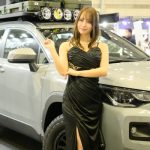 【写真特集】レースクイーン・桐嶋しずく、エレガントな黒ドレスから美脚チラリ＜東京オートサロン2023＞