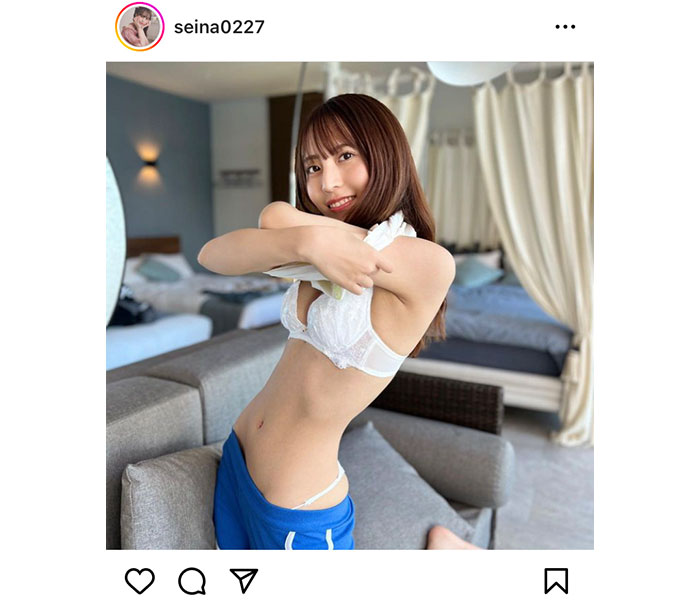 竹内星菜、脱ぎかけセクシーな「くびれ布教」ショットに歓喜の声